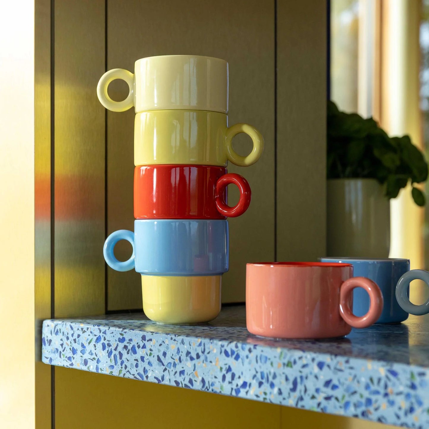 &Klevering Mug Chiquito - Red, Butter Yellow