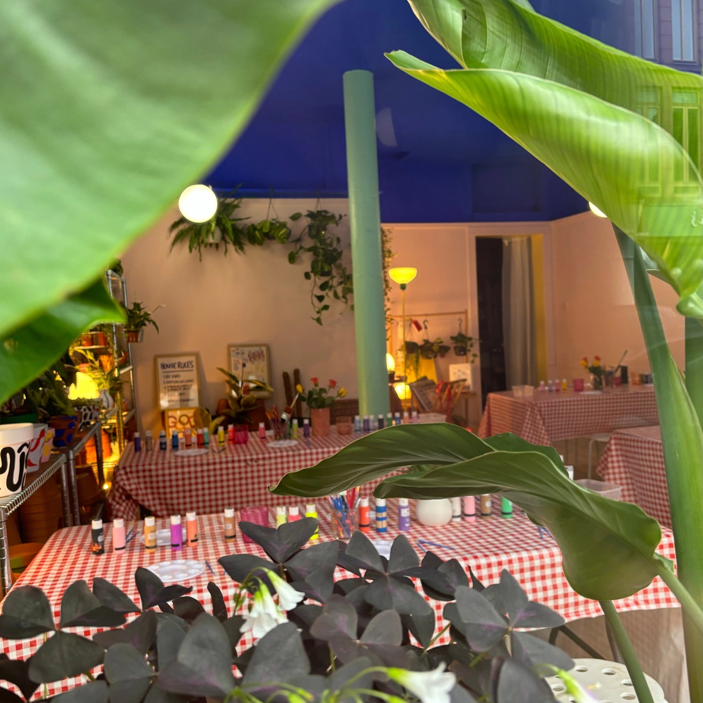 Galentines! Vase Painting + Dried Flower Arranging - Wednesday 12th February - 6:30pm - 9pm