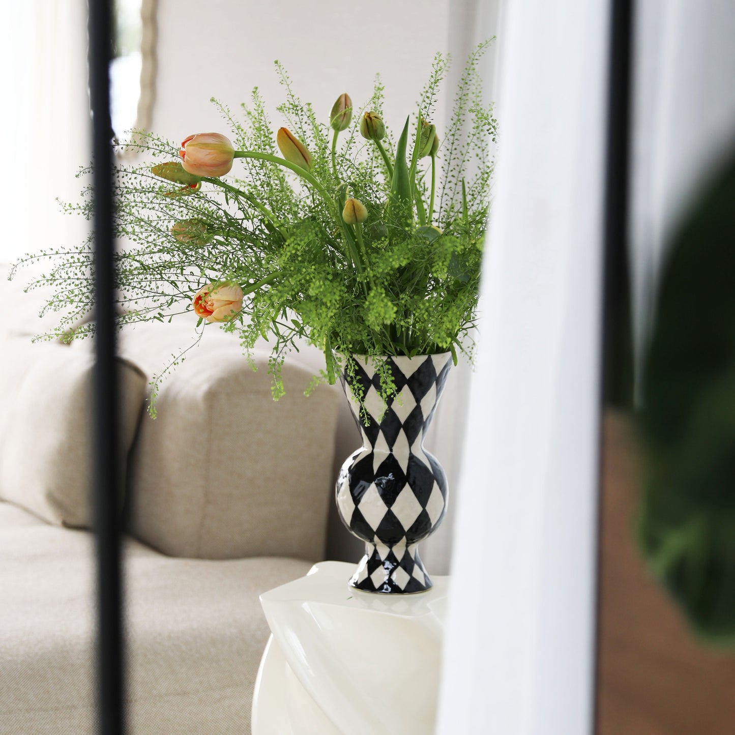 Vase - Rhombic Black, Checked Black