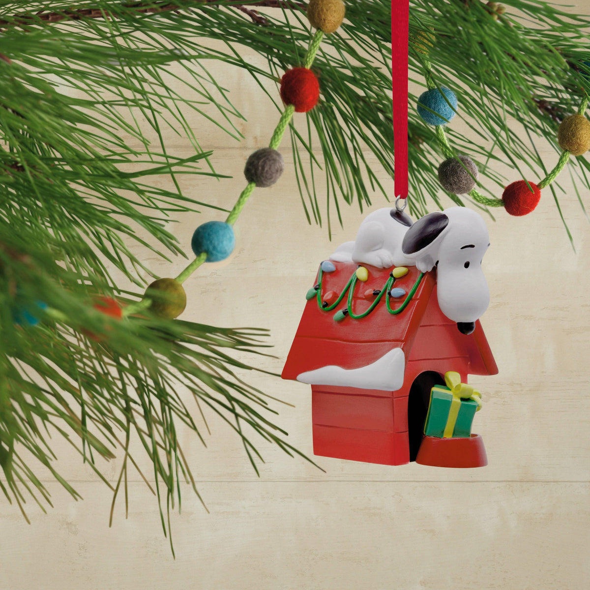 Collectable PEANUTS™ Christmas - SNOOPY on Doghouse Ornament: Peanuts